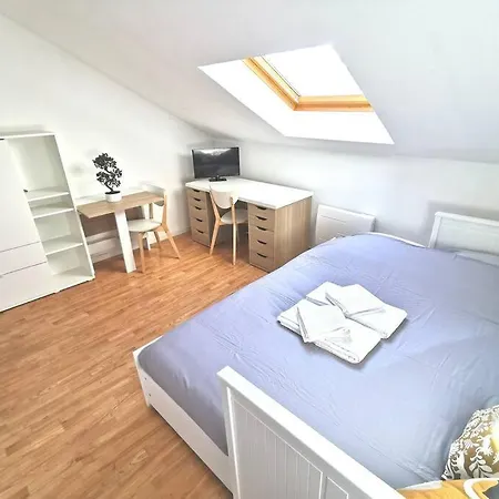 Lägenhet Cosy Au Coeur De